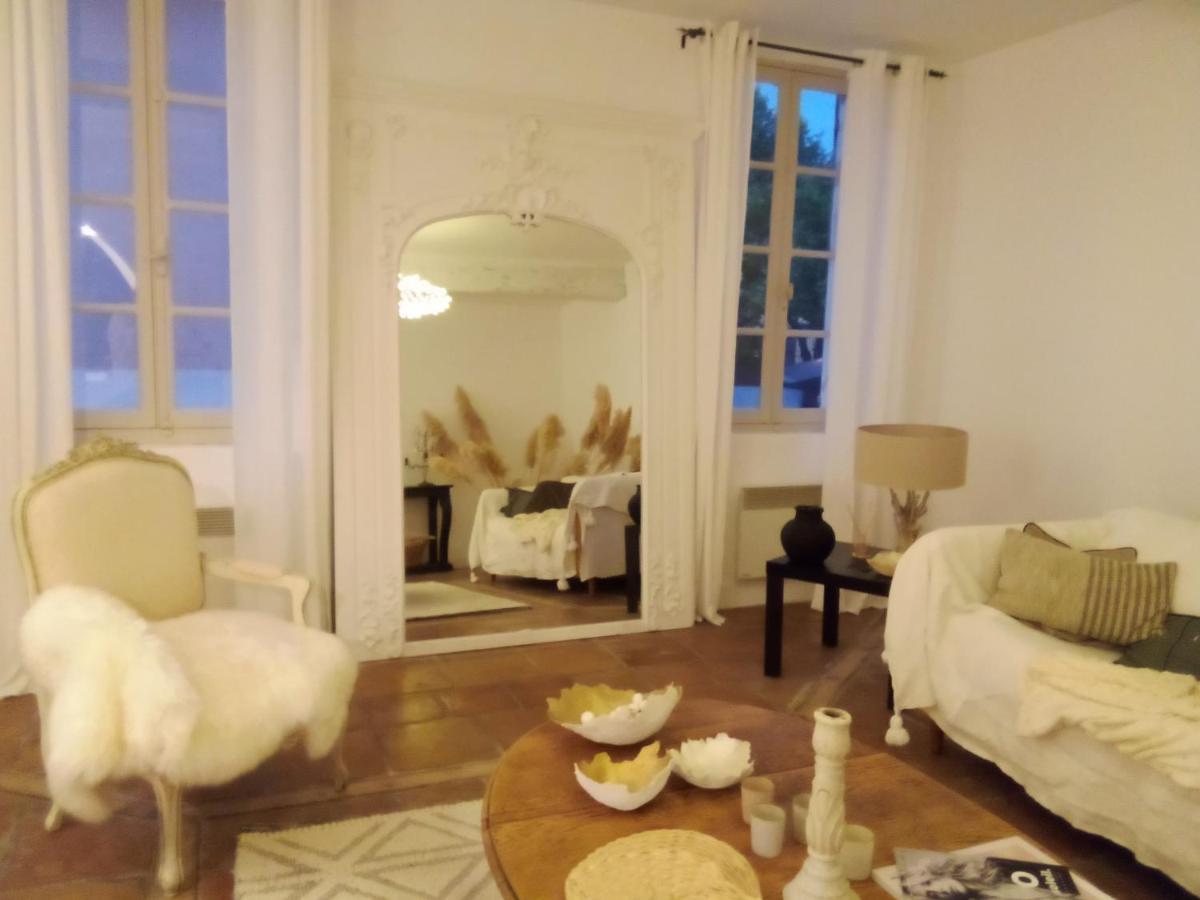 La Maison Perchee Aigues-Mortes Exteriör bild